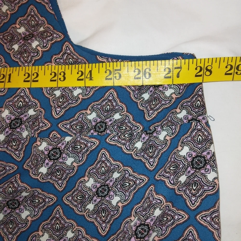 26/28 Cato Geometric Sleeveless Blouse - Picture 6 of 7